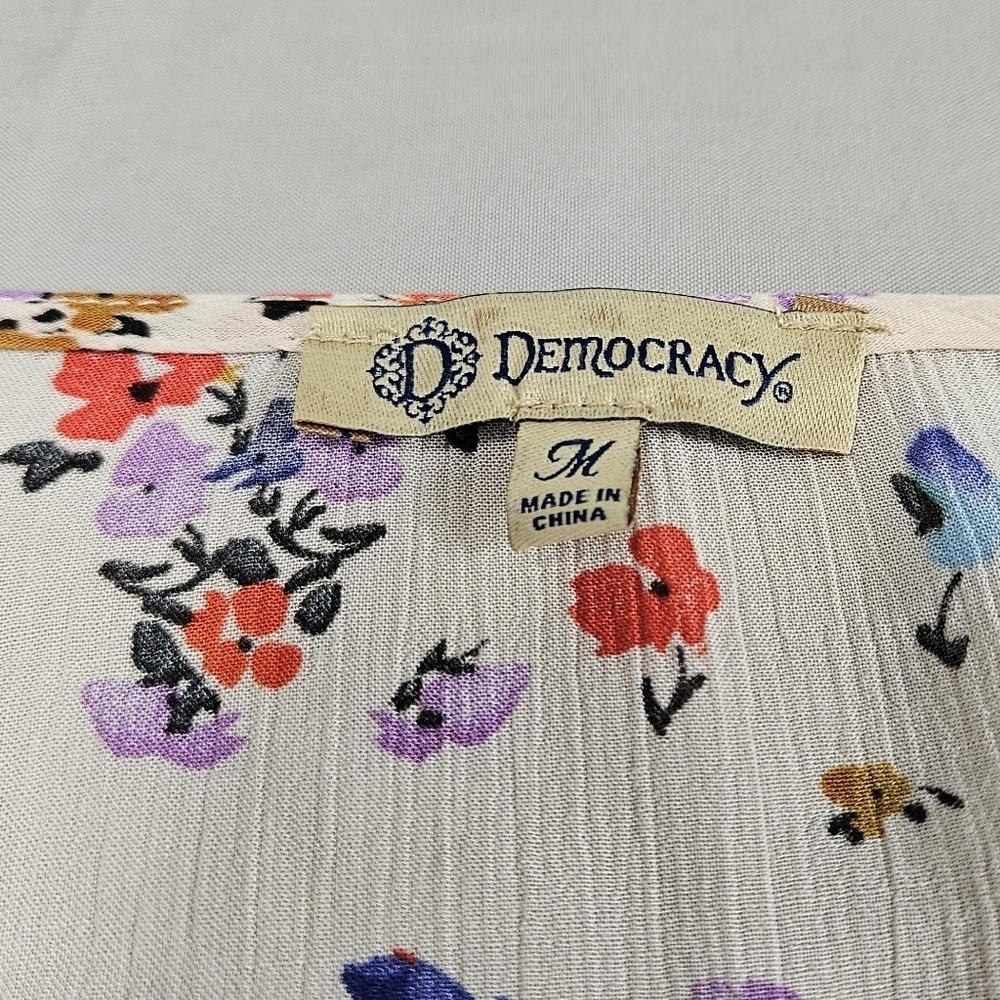 Democracy Micro Floral Embroidered V Neck Balloon Sleeve Blouse Women's Medium - Picture 8 of 9